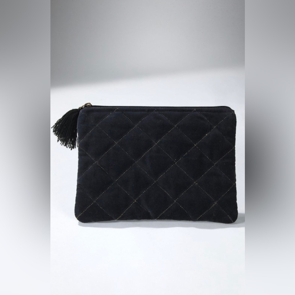 Luxurious fine cotton velvet metallic quilted pouch. - Picture 3 of 3
